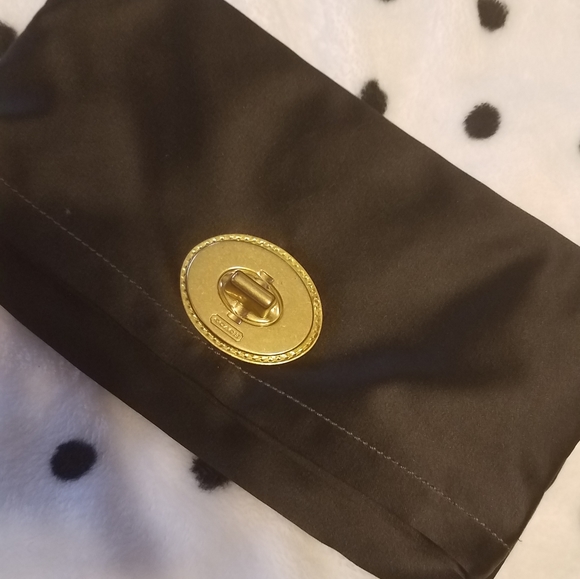 Handbag - Picture 9 of 9